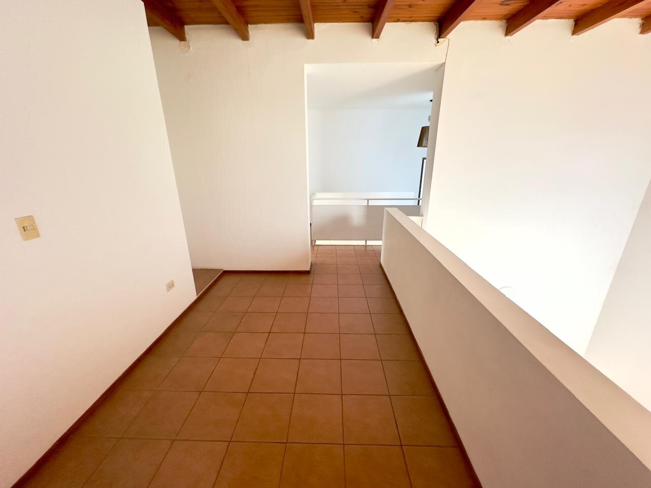 HERMOSO DÚPLEX EN ALQUILER 3 DORM B° POETA LUGONES - Imagen 24