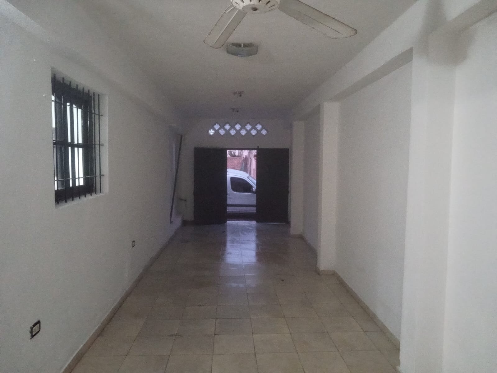 VENTA CASA DE 2 DORMITORIOS - BARRIO COMERCIAL - Imagen 9