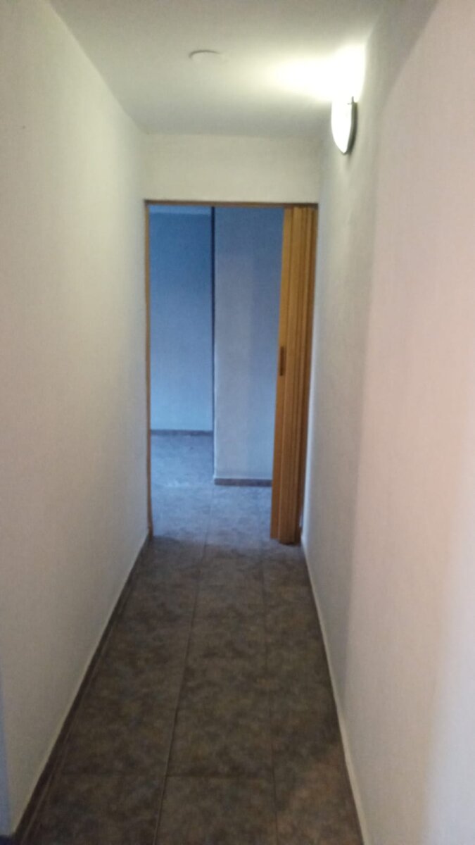 VENTA CASA DE 2 DORMITORIOS - BARRIO COMERCIAL - Imagen 5