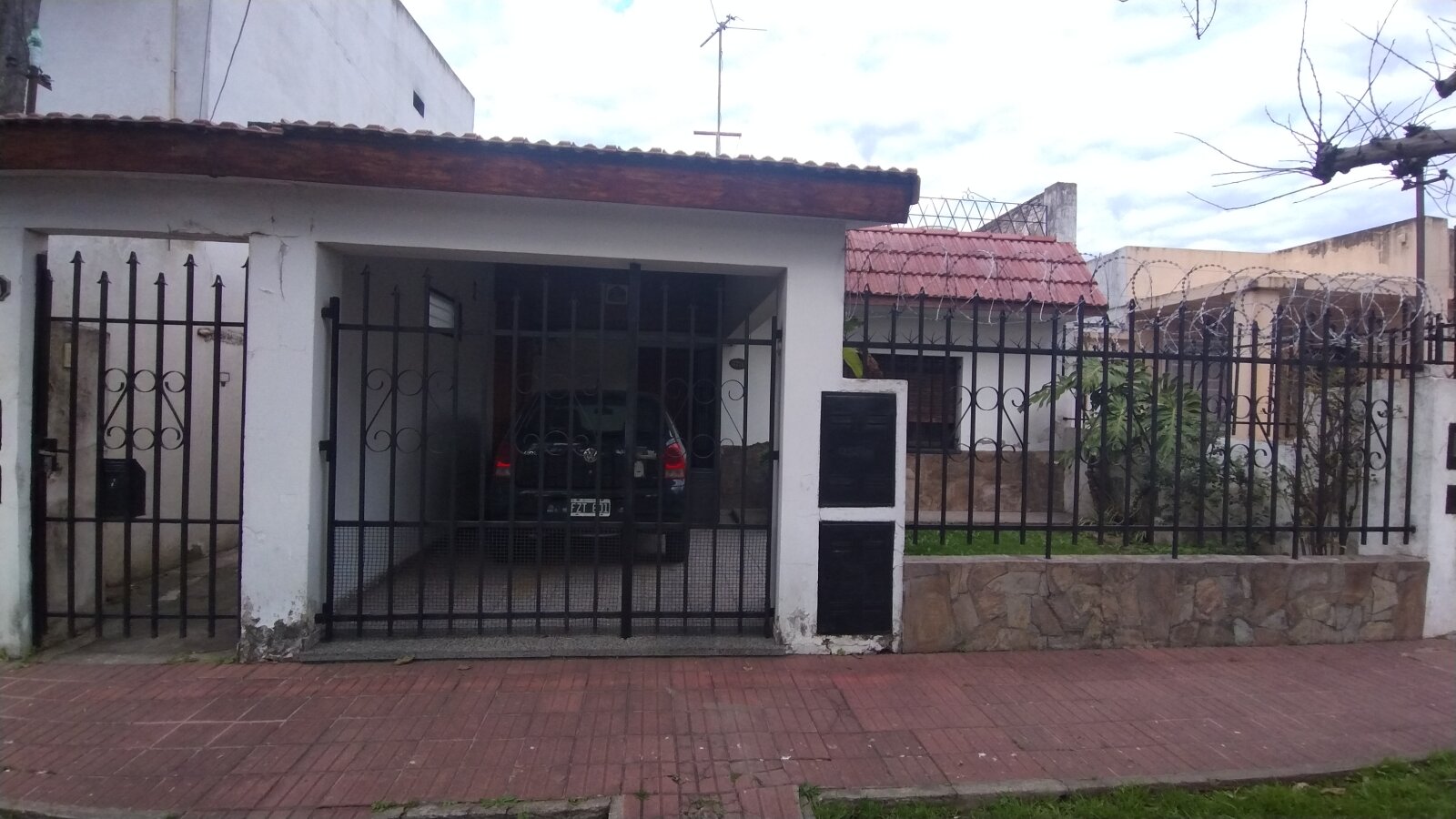 Oportunidad en Barrio La Florida - 2