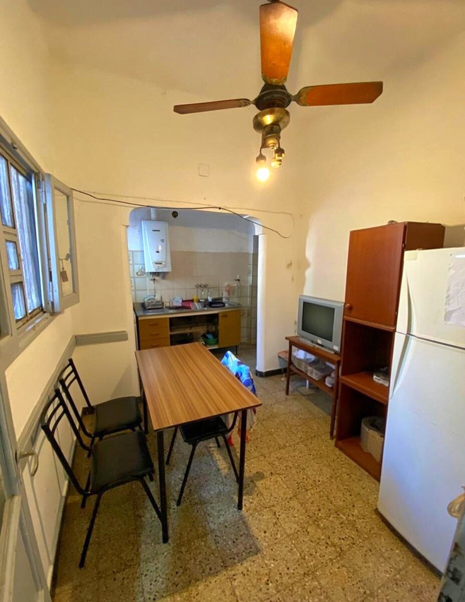 Casa en esquina, 2 Dormitorios, Cochera Doble, Patio y Terraza. - 6