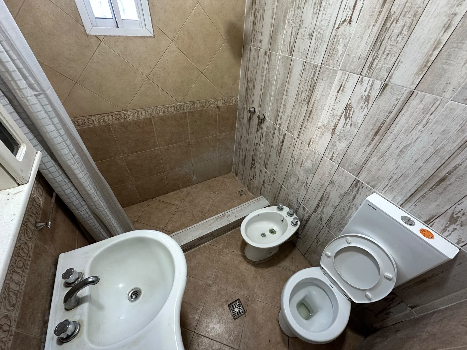 PH de 3 ambientes con garage – Barrio Don Bosco - 9