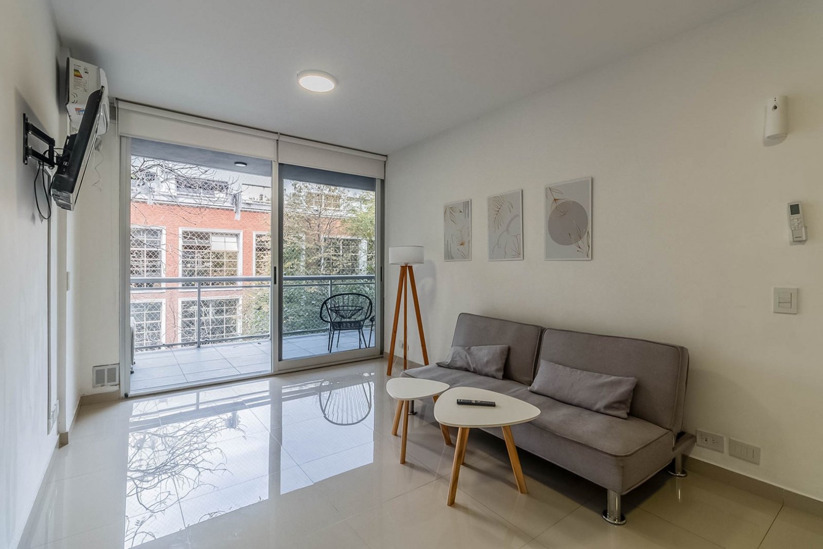 SEMIPISO 3 ambientes. Suite. Balcón amplio. Palermo Hollywood. Apto crédito. Apto profesional. Bajas Expensas - 3