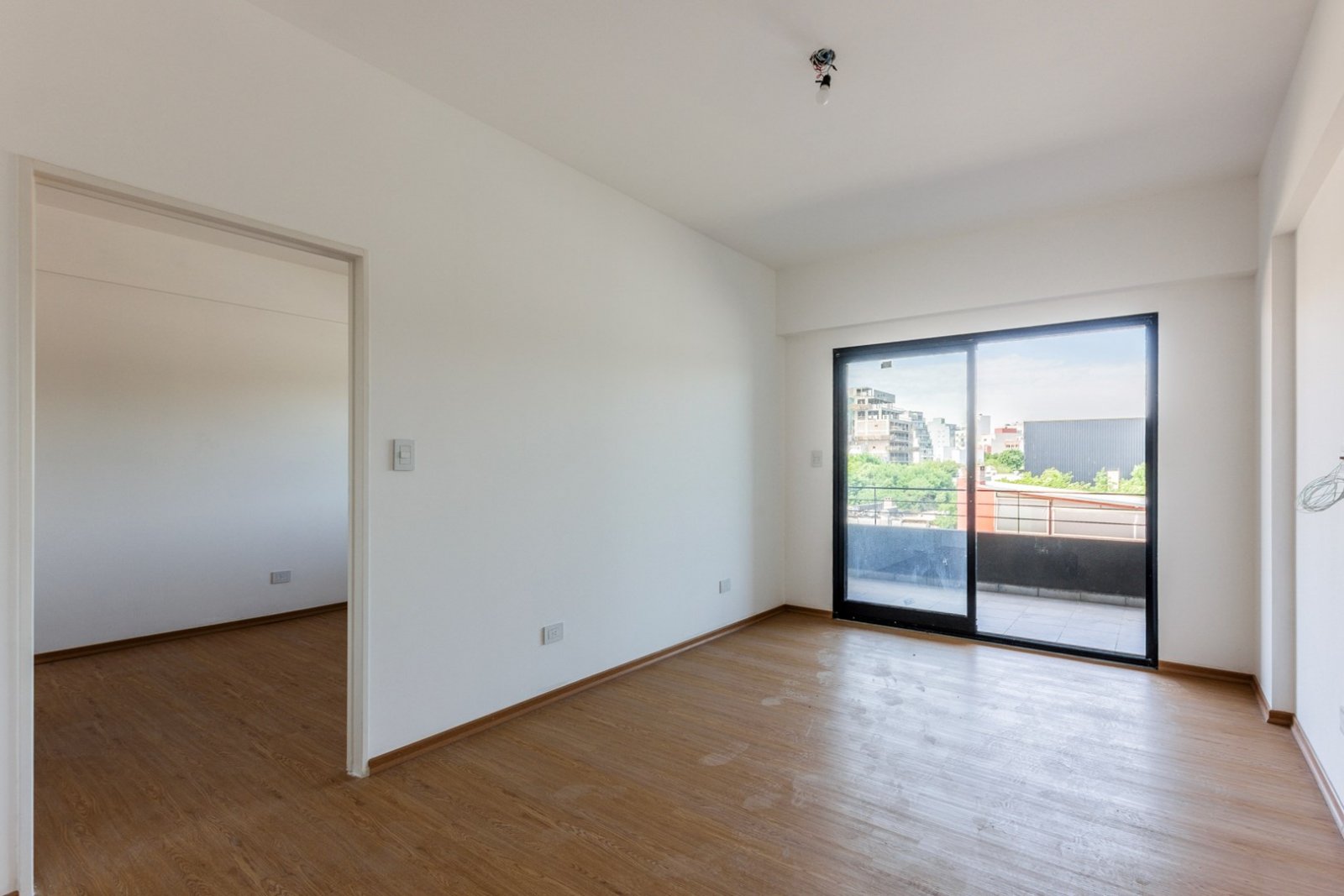 Venta. Apto Profesional. Apto crédito. Departamento 2 ambientes. Frente. Balcon Terraza. COCHERA. Villa Ortúzar - 4
