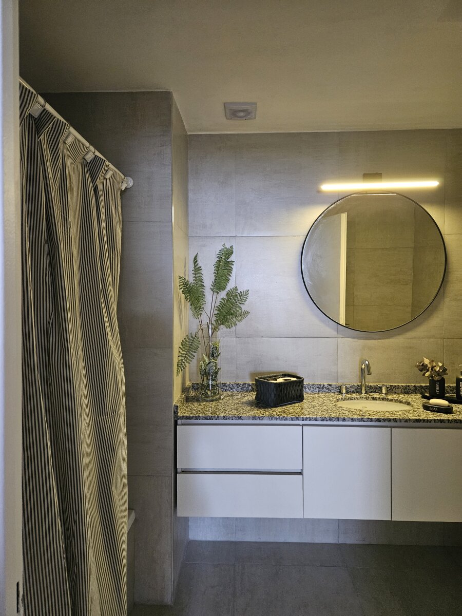Venta. Apto Profesional. Apto crédito. Departamento 2 ambientes. Frente. Balcon Terraza. COCHERA. Villa Ortúzar - 17