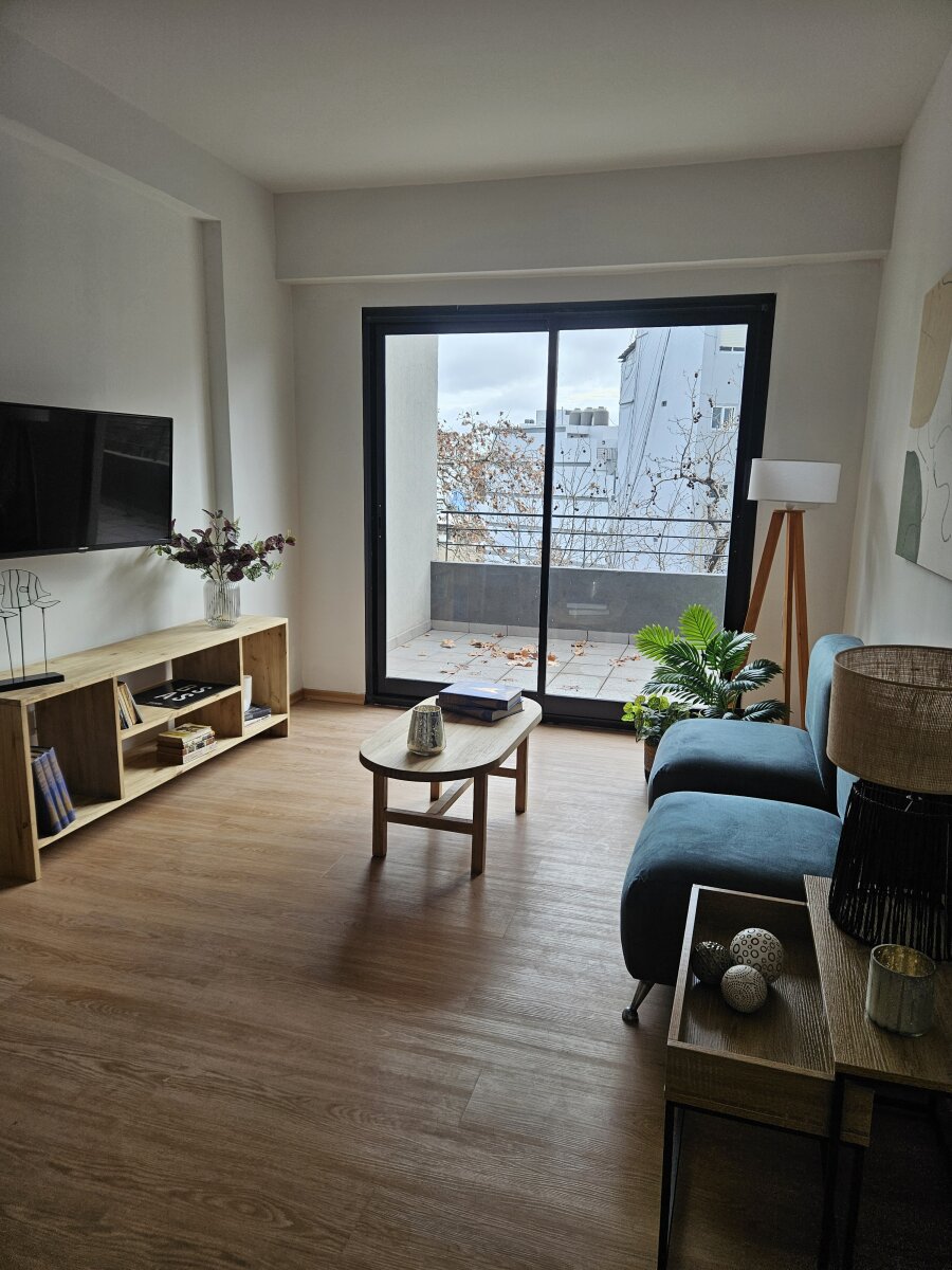 Venta. Apto Profesional. Apto crédito. Departamento 2 ambientes. Frente. Balcon Terraza. COCHERA. Villa Ortúzar - 1