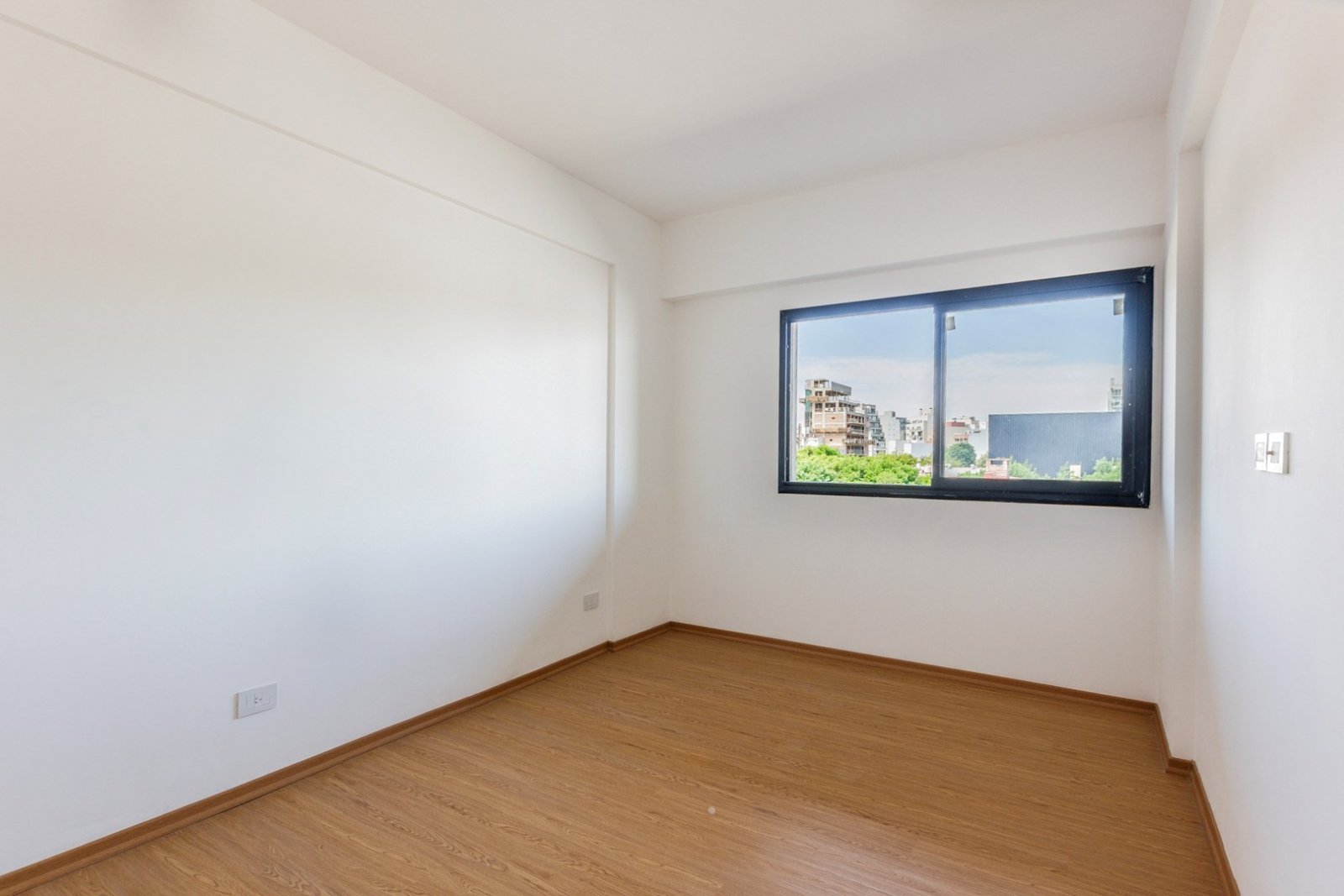 Venta. Apto Profesional. Apto crédito. Departamento 2 ambientes. Frente. Balcon Terraza. COCHERA. Villa Ortúzar - 8
