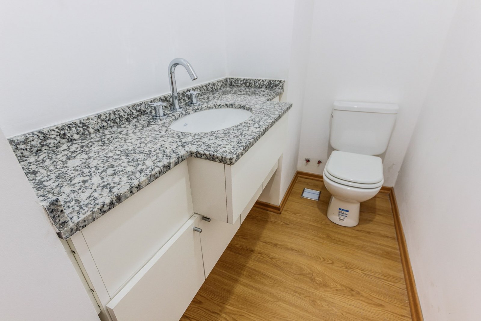 VENTA. A ESTRENAR. Apto crédito. APTO PROFESIONAL. 3 AMBIENTES. BALCÓN TERRAZA. COCHERA. VILLA URQUIZA - 26