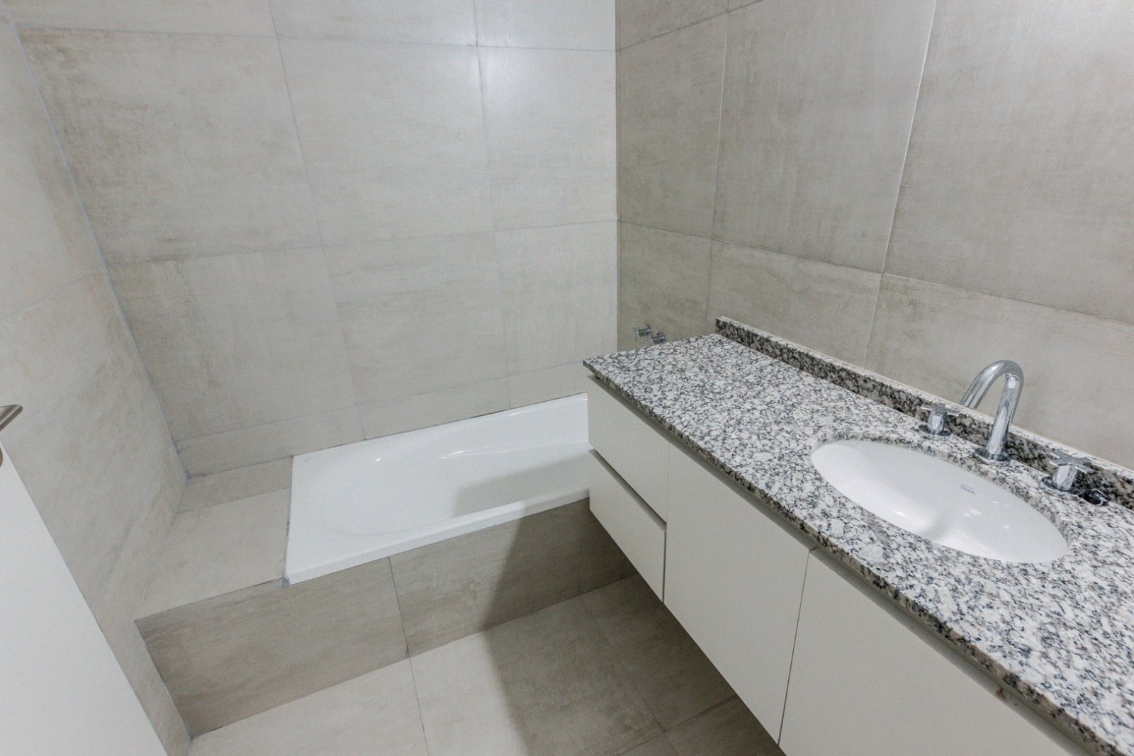 VENTA. A ESTRENAR. Apto crédito. APTO PROFESIONAL. 3 AMBIENTES. BALCÓN TERRAZA. COCHERA. VILLA URQUIZA - 28