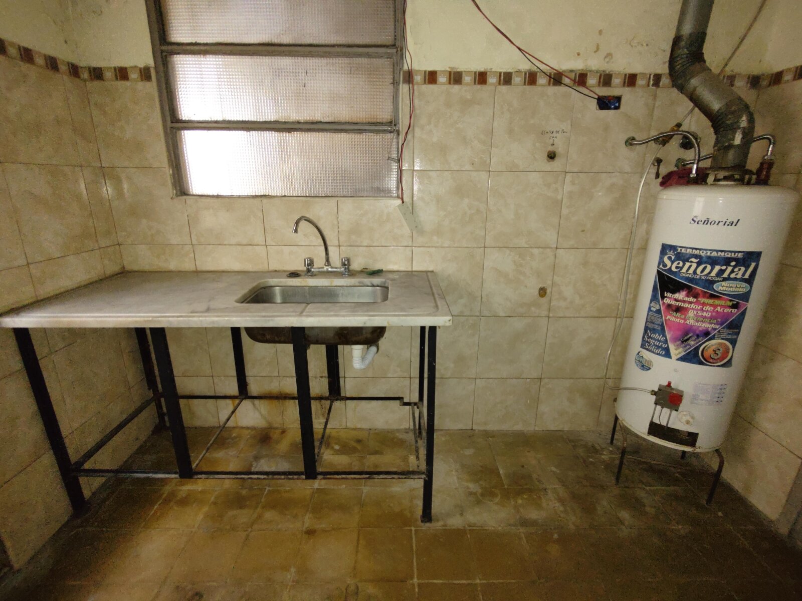 Venta Ph 2 ambientes a refaccionar en Moron - 7