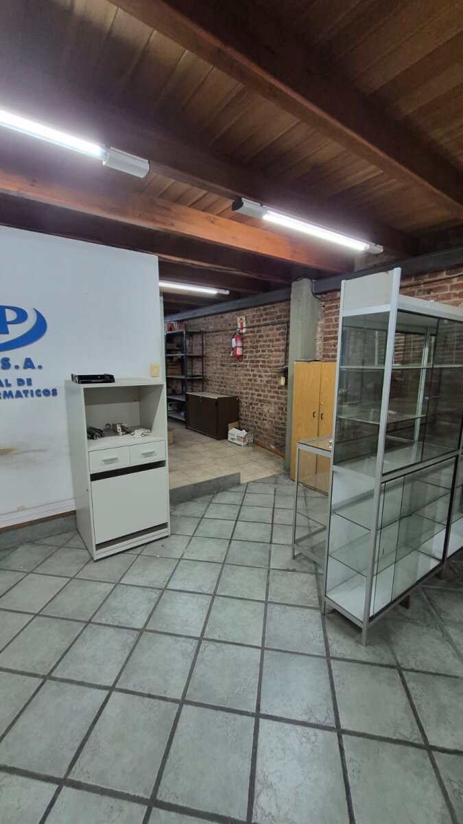 ALQUILER GALPÓN | 500 m² | C/OFICINAS B° PUEYRREDON - Imagen 8