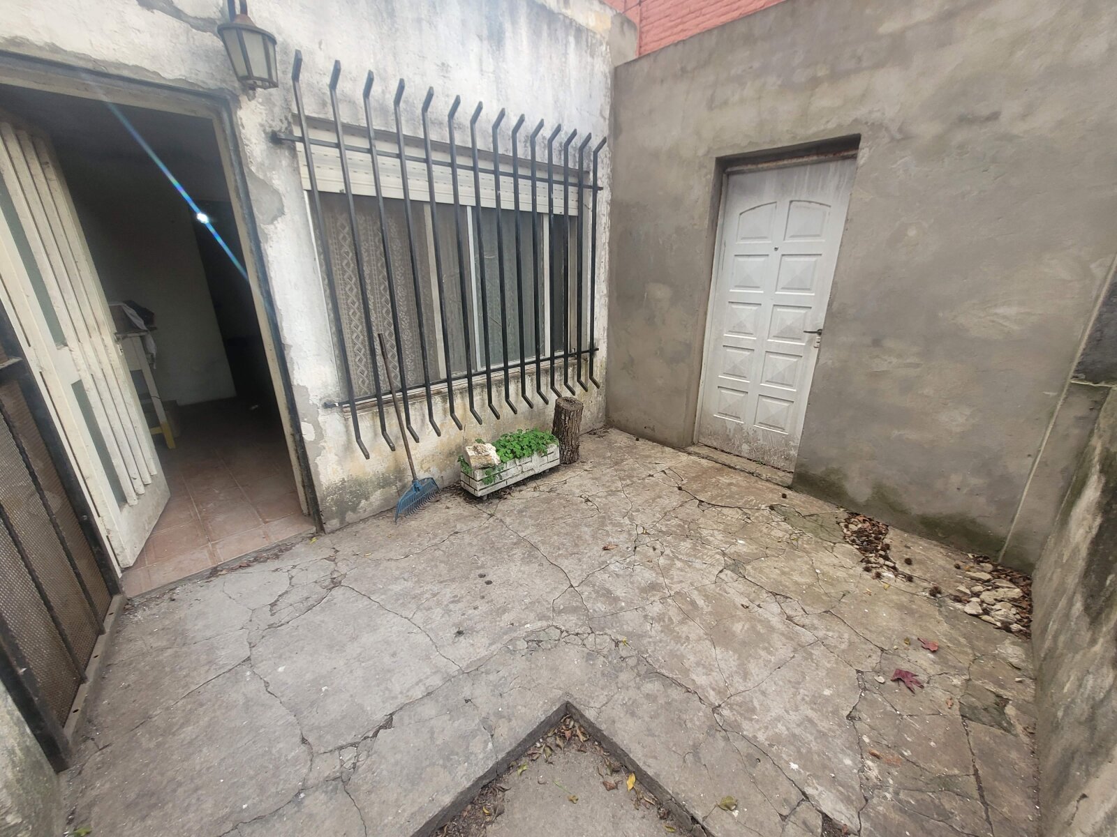 Casa a reciclar en B° Ludueña - Imagen 3