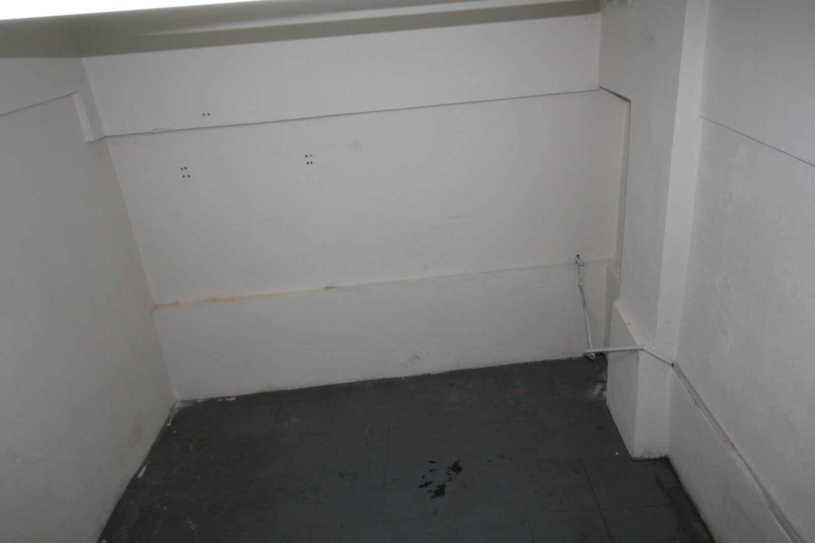 Alquiler Local en galería - PB y Sótano - 20m² - Retiro - 7