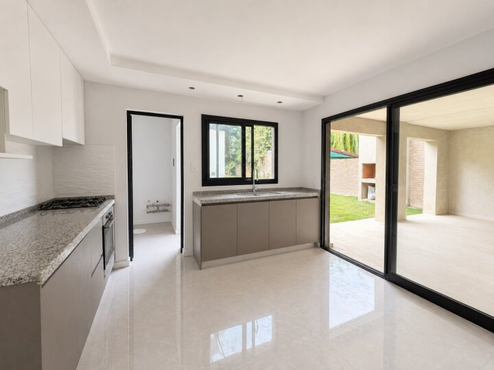 Casas - Funes - Venta