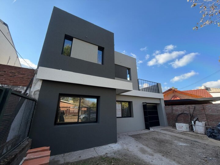 Casas - Funes - Venta