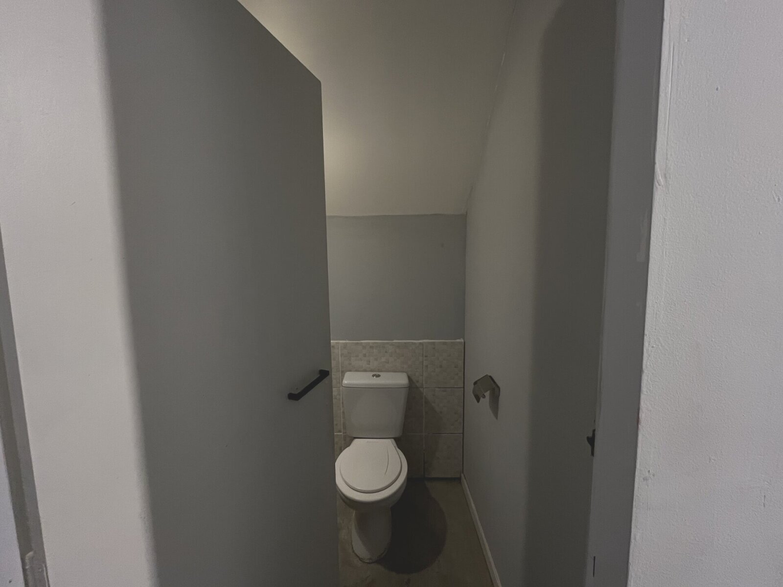 NUEVA CORDOBA - ALQUILER IMPORTANTE LOCAL COMERCIAL - Imagen 16