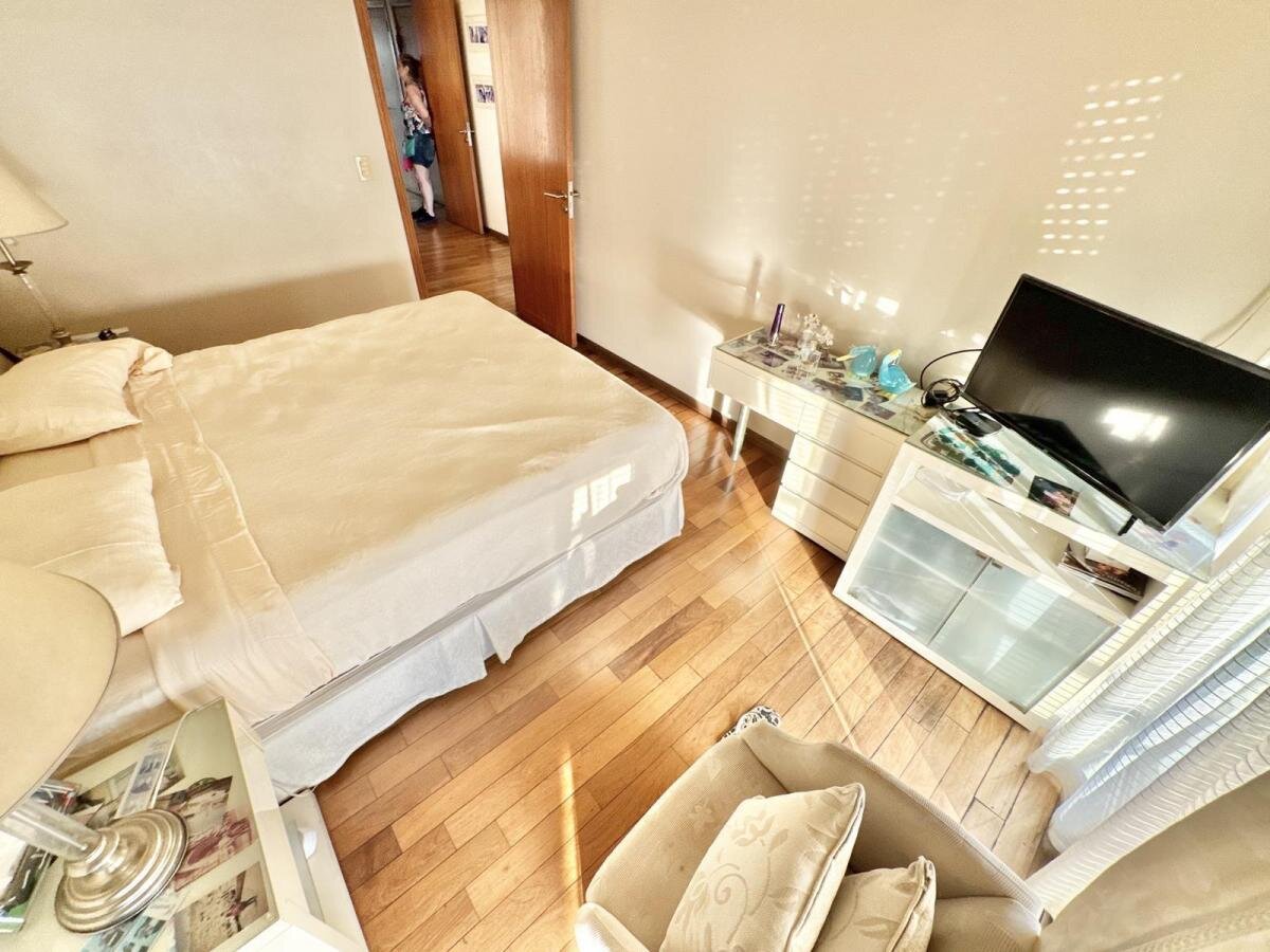 PALERMO - BOULEVARD CHARCAS - PISO - 4 AMB. C/COCHERA - IMPERDIBLE! - 35