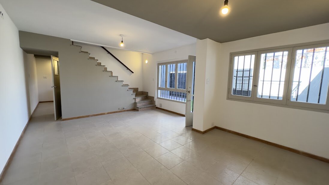 Casa en venta en Alberdi con cochera y patio | Apta crédito - 4