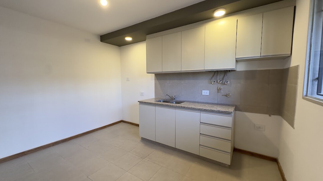 Casa en venta en Alberdi con cochera y patio | Apta crédito - 6