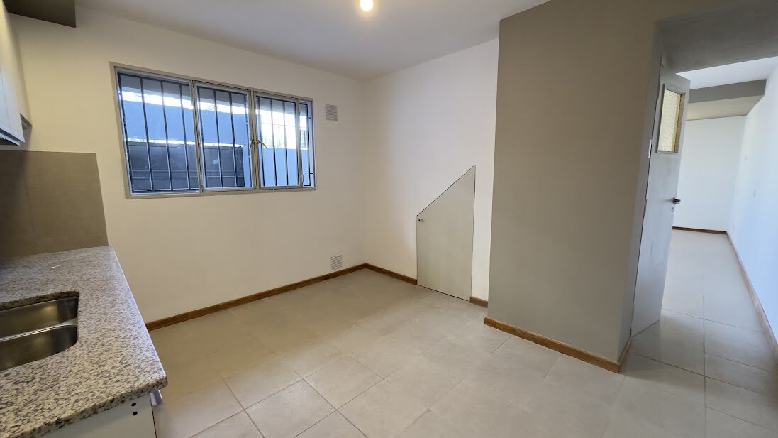 Casa en venta en Alberdi con cochera y patio | Apta crédito - 8