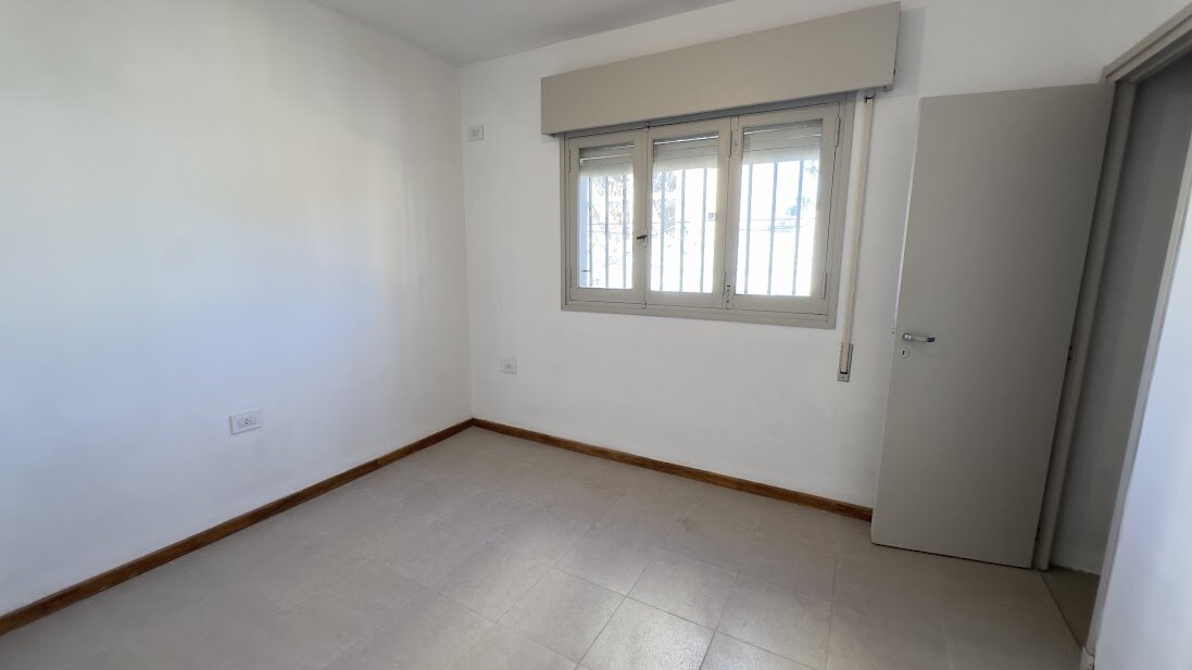 Casa en venta en Alberdi con cochera y patio | Apta crédito - 14