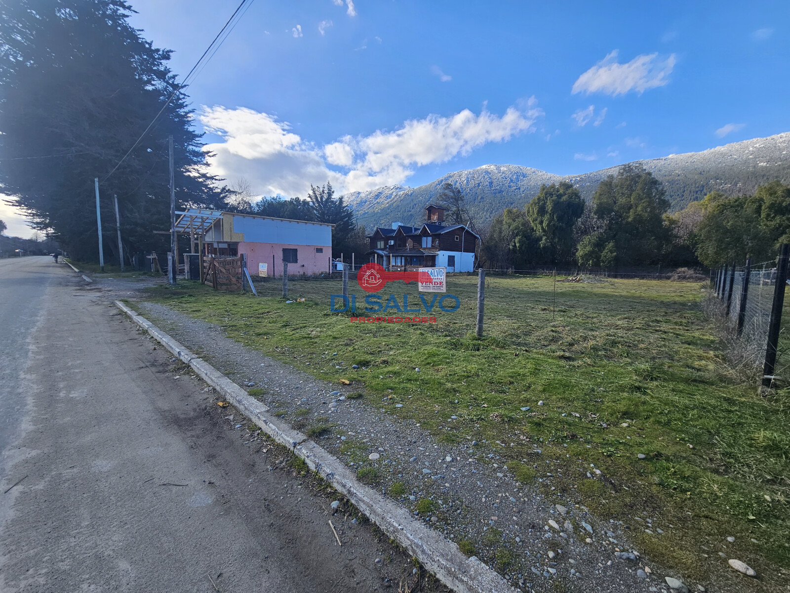 Lote en venta Lago Puelo sobre ruta 16 - 2
