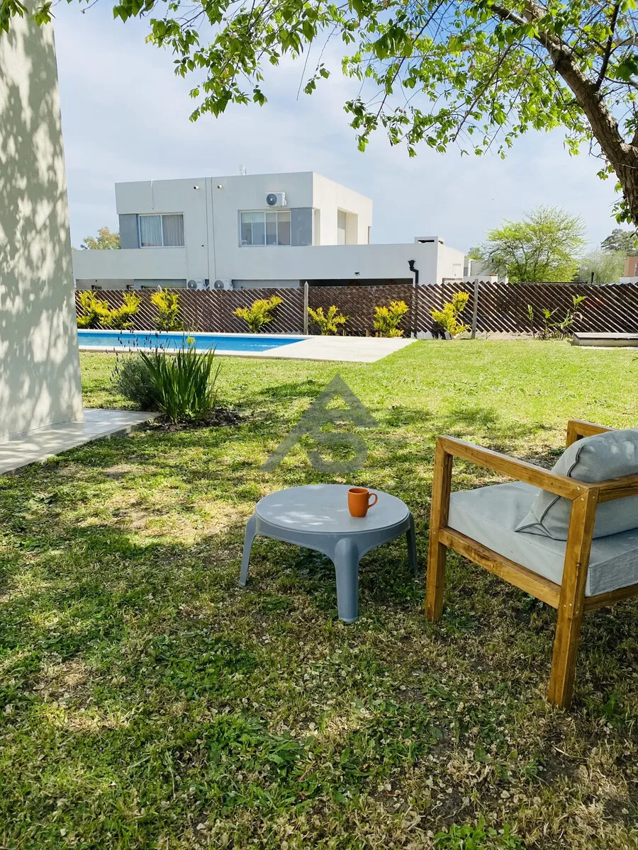 Casa en Pilar del Este | Apta Crédito | Lista para Mudarse - 8