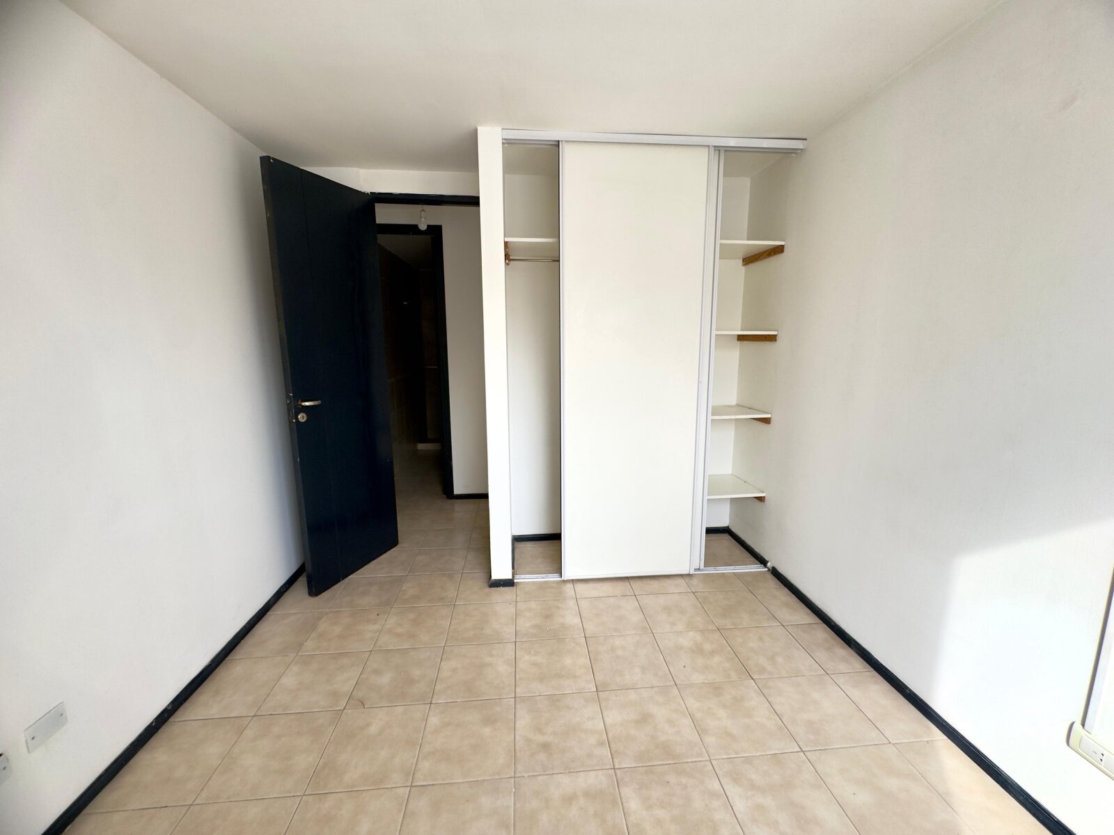 DEPTO EN VENTA 1 DORM BALCON  ESCRITURA LUMINOSO ALTO ALBERDI - Imagen 12