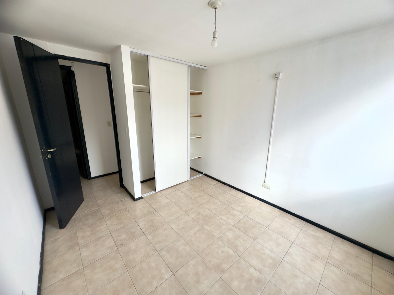 DEPTO EN VENTA 1 DORM BALCON  ESCRITURA LUMINOSO ALTO ALBERDI - Imagen 11