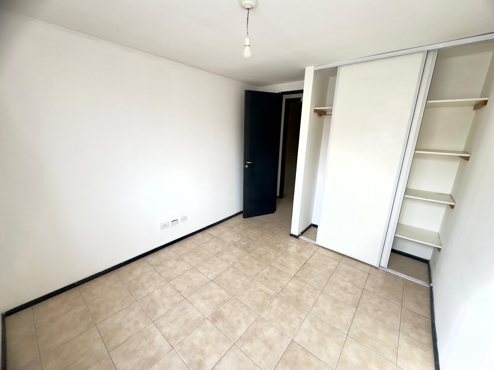 DEPTO EN VENTA 1 DORM BALCON  ESCRITURA LUMINOSO ALTO ALBERDI - Imagen 10