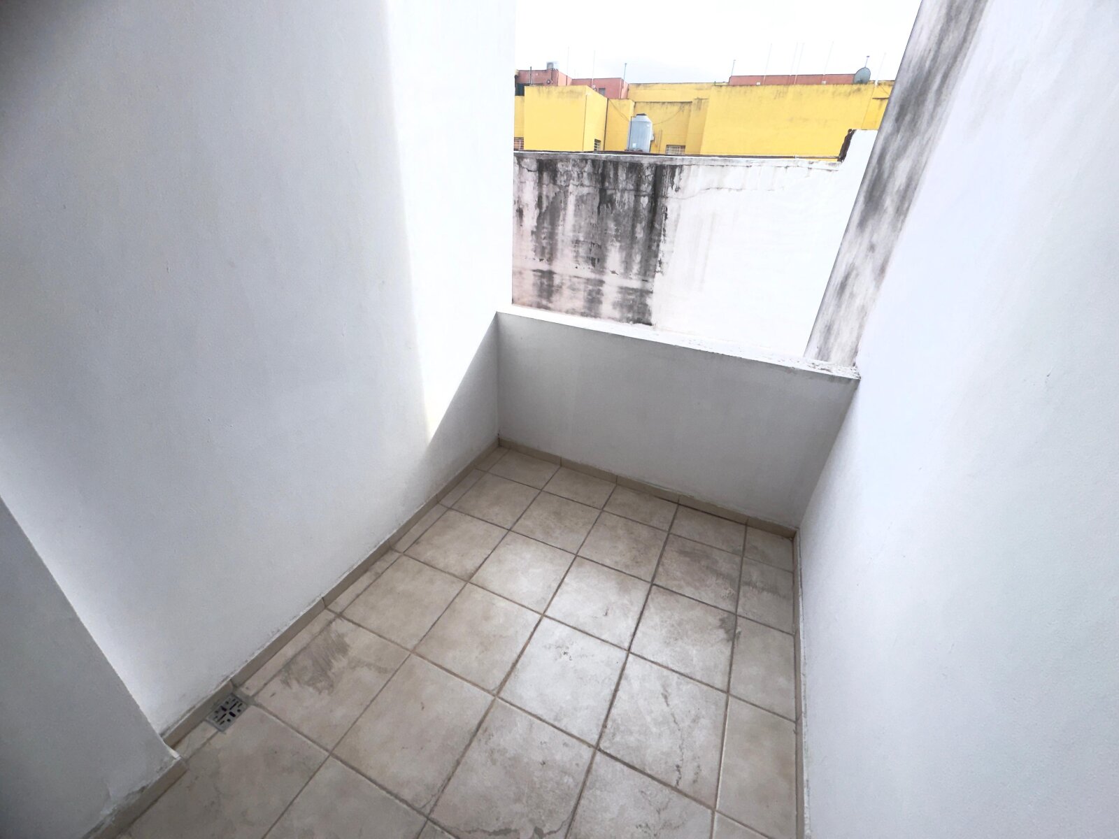 DEPTO EN VENTA 1 DORM BALCON  ESCRITURA LUMINOSO ALTO ALBERDI - Imagen 8