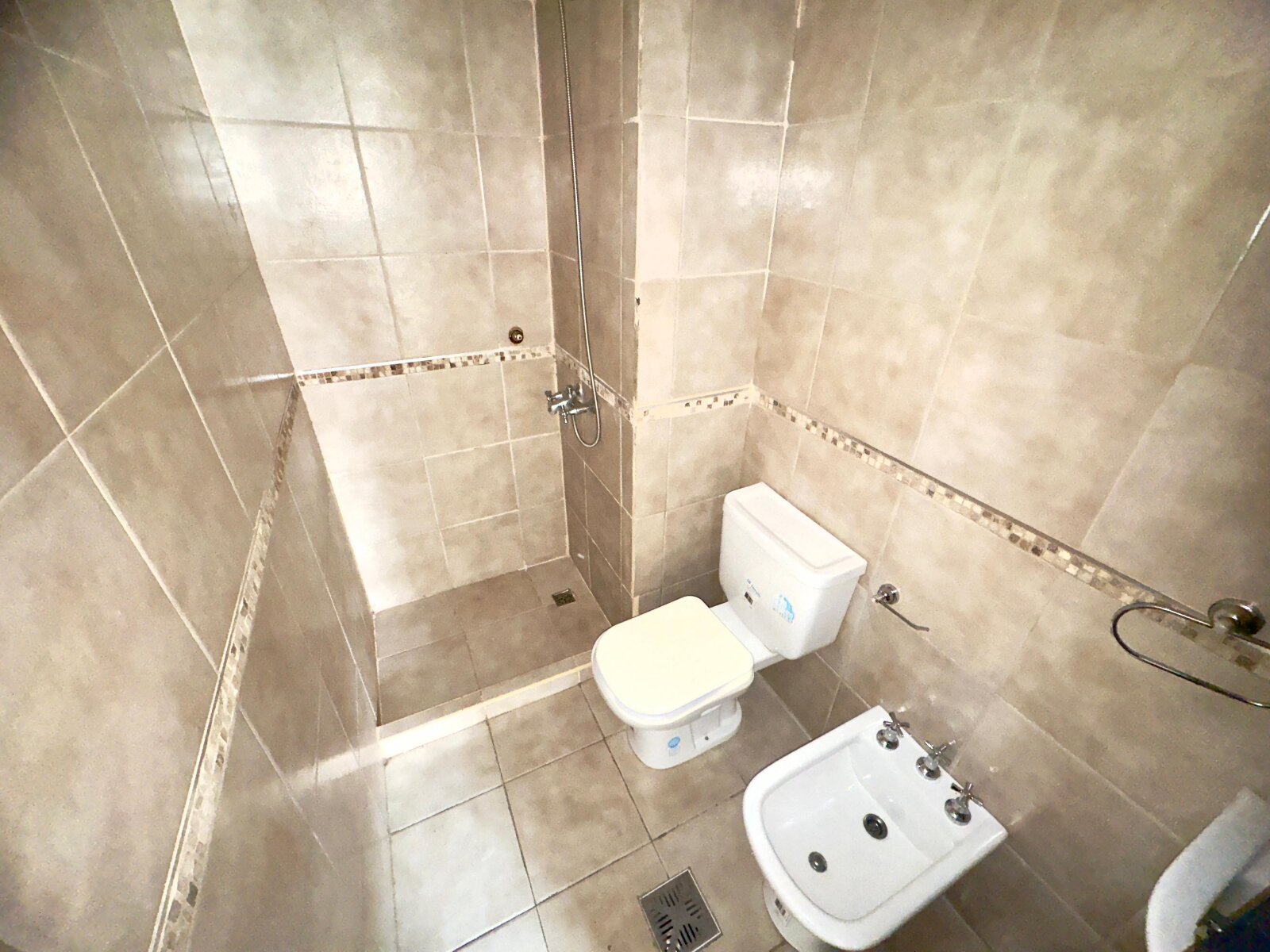 DEPTO EN VENTA 1 DORM BALCON  ESCRITURA LUMINOSO ALTO ALBERDI - Imagen 15
