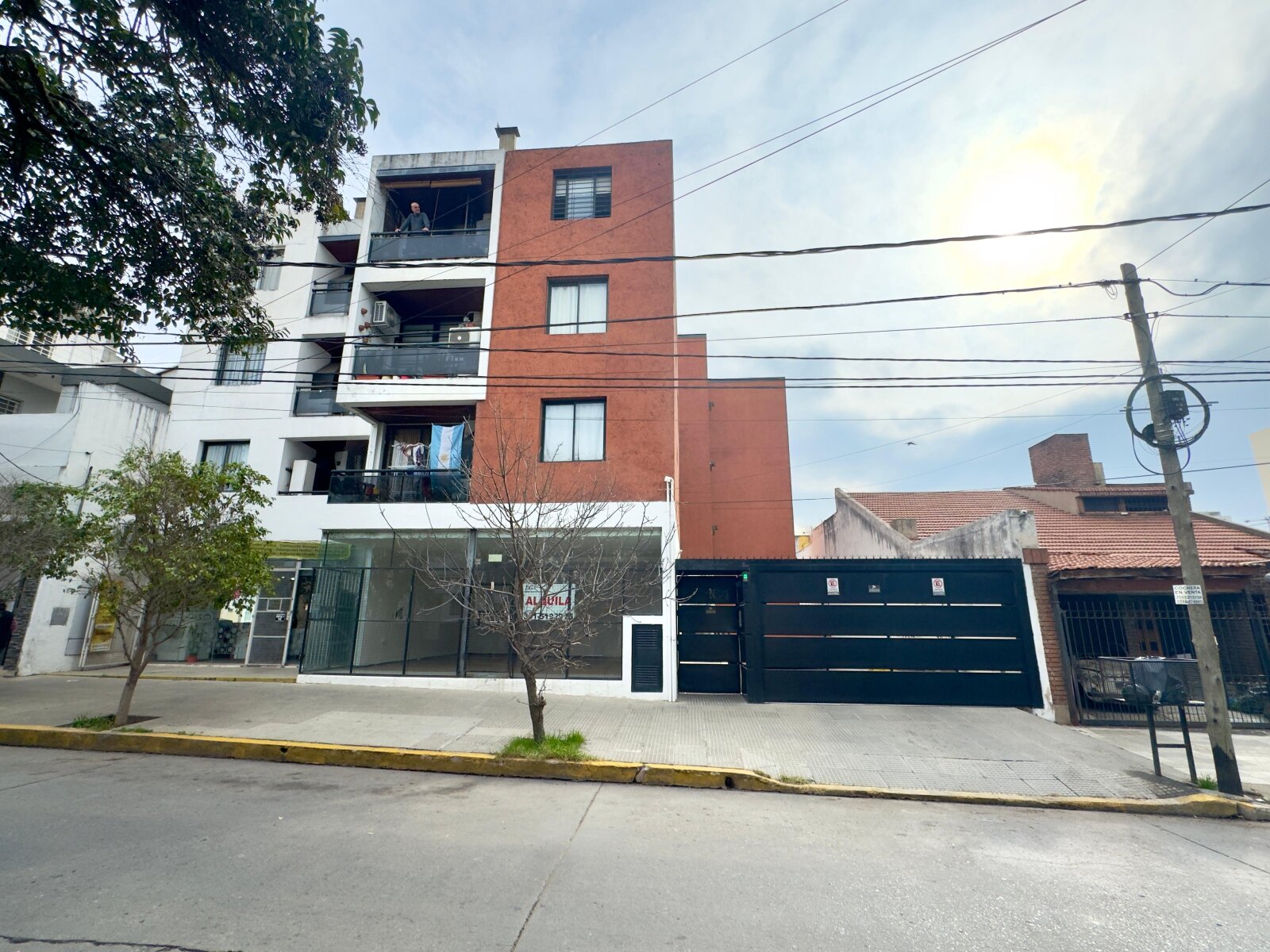 DEPTO EN VENTA 1 DORM BALCON  ESCRITURA LUMINOSO ALTO ALBERDI - Imagen 2