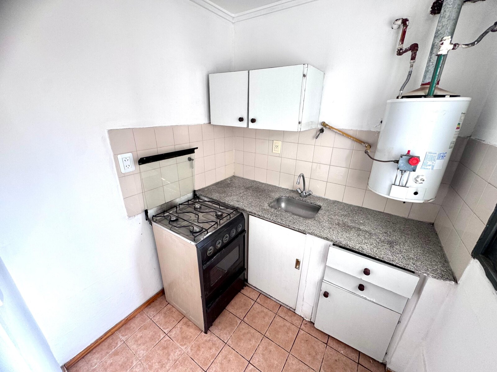DEPTO EN VENTA 1 DORM ALBERDI P/ RECICLAR ESCRITURA OPORTUNIDAD - Imagen 6