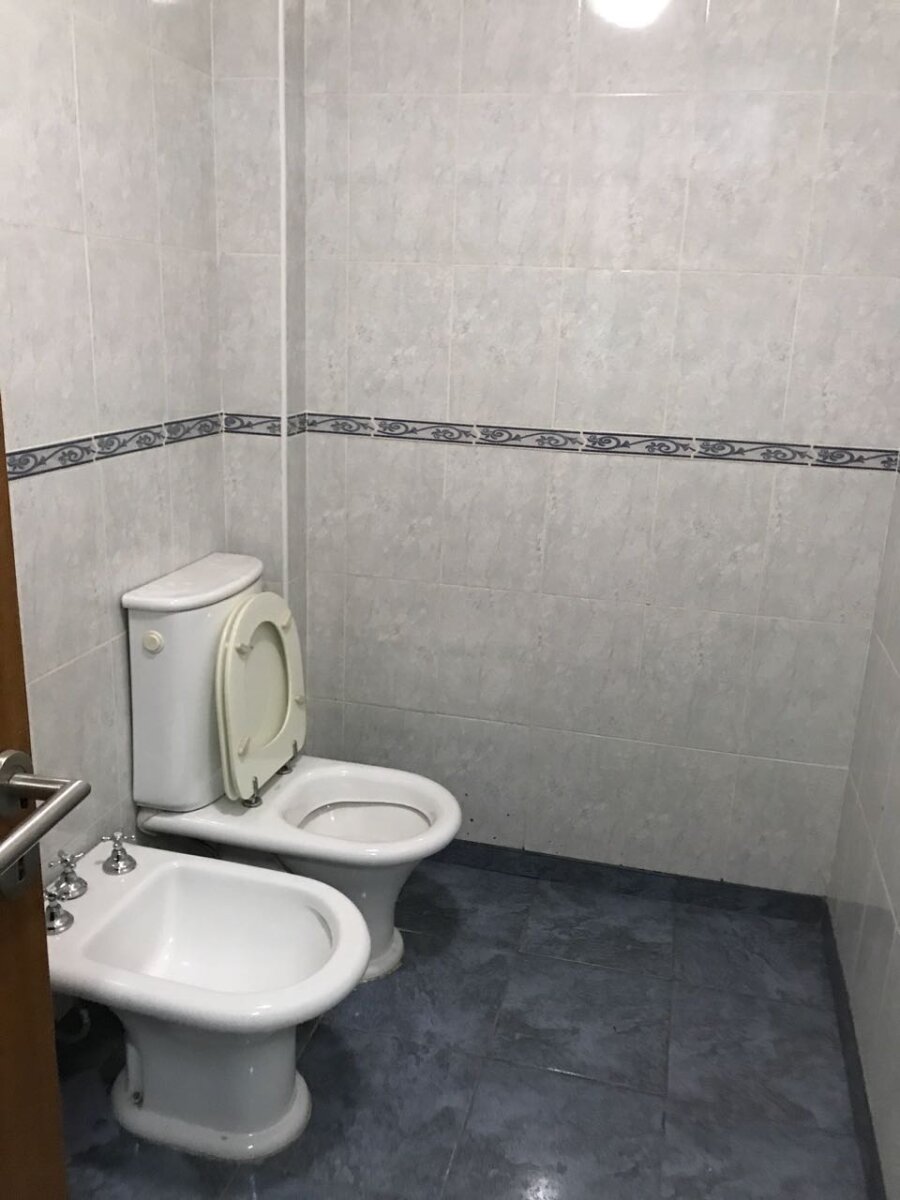 Galpón en venta en La Boca. 400 m2 de Galpón + 200 m2 de oficinas. Mixtura 2. - 7