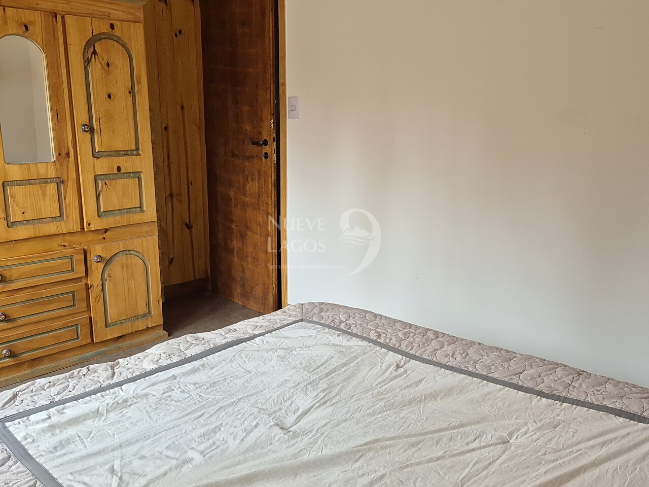 Casa y departamento a la venta cercanos al arroyo María en Villa Lago Meliquina - 34