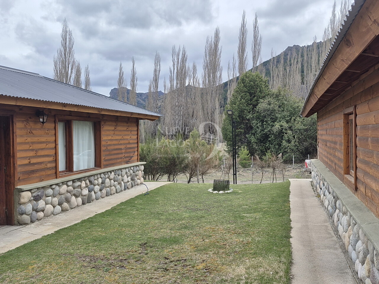 Casa y departamento a la venta cercanos al arroyo María en Villa Lago Meliquina - 22
