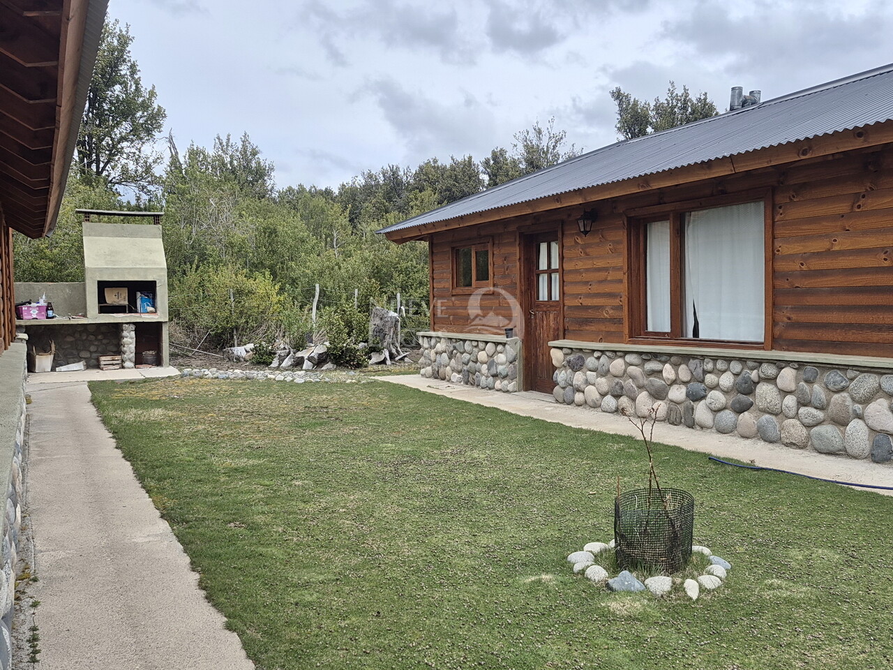 Casa y departamento a la venta cercanos al arroyo María en Villa Lago Meliquina - 23