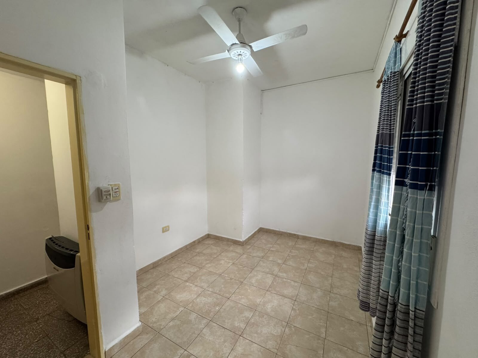 VENDO CASA DOS DORMITORIOS EN TALLERES OESTE - Imagen 17