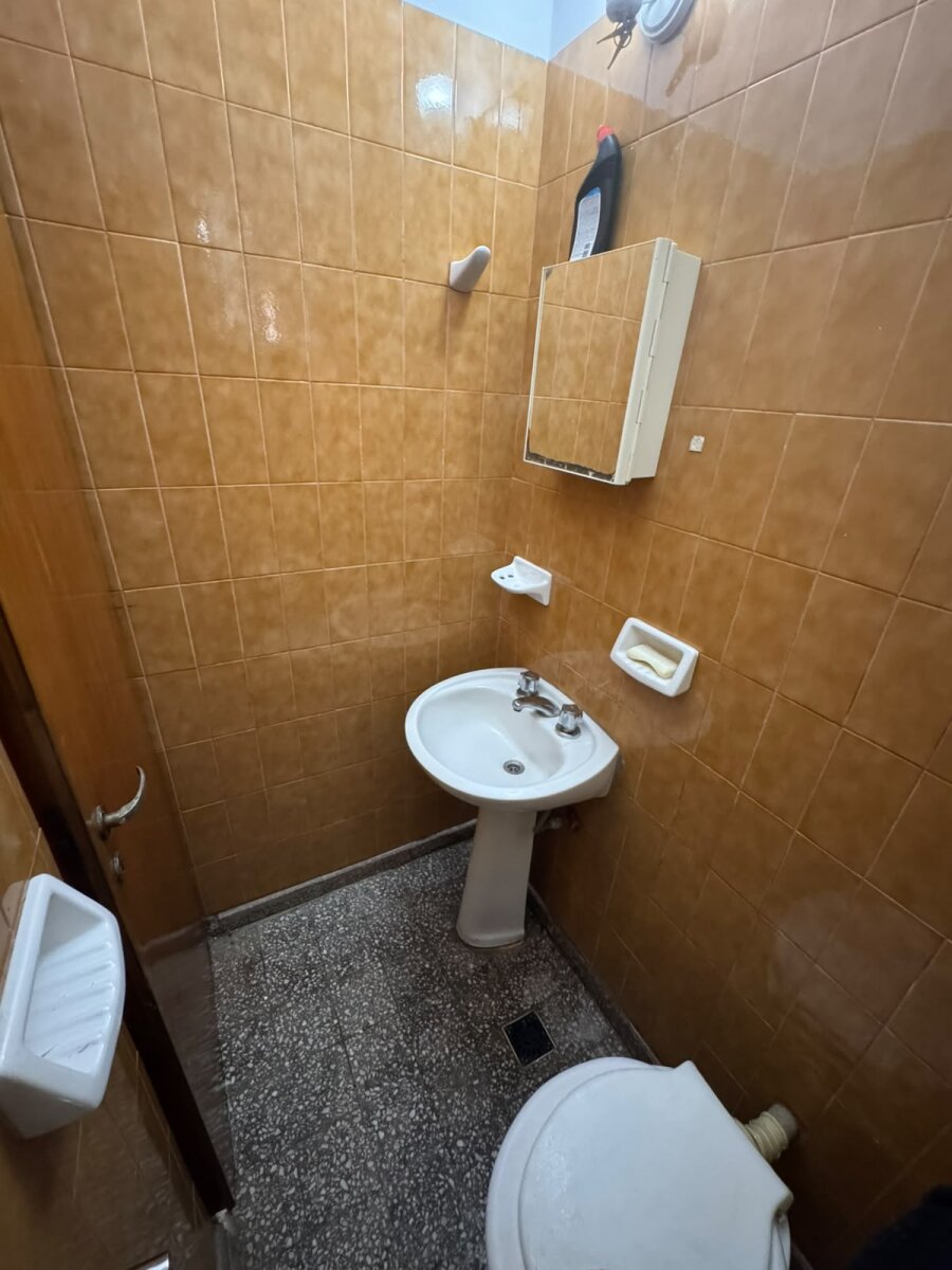 VENDO CASA DOS DORMITORIOS EN TALLERES OESTE - Imagen 14