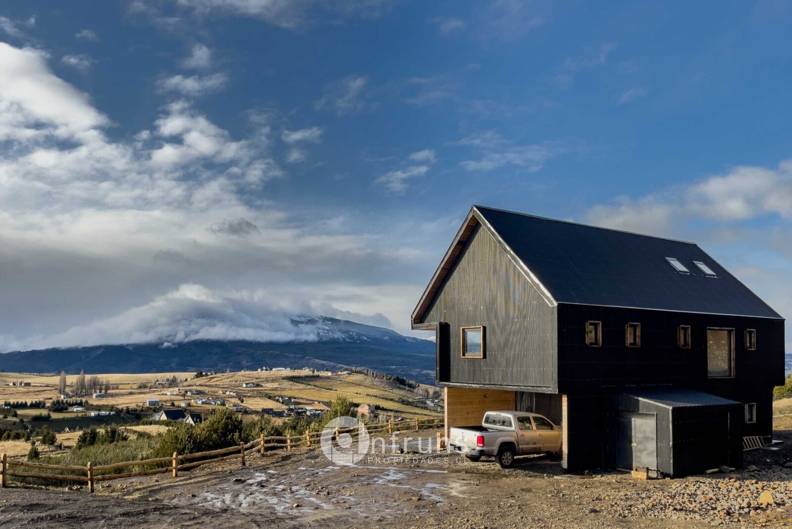 Casa Patagónica con Vistas Privilegiadas en Coyhaique