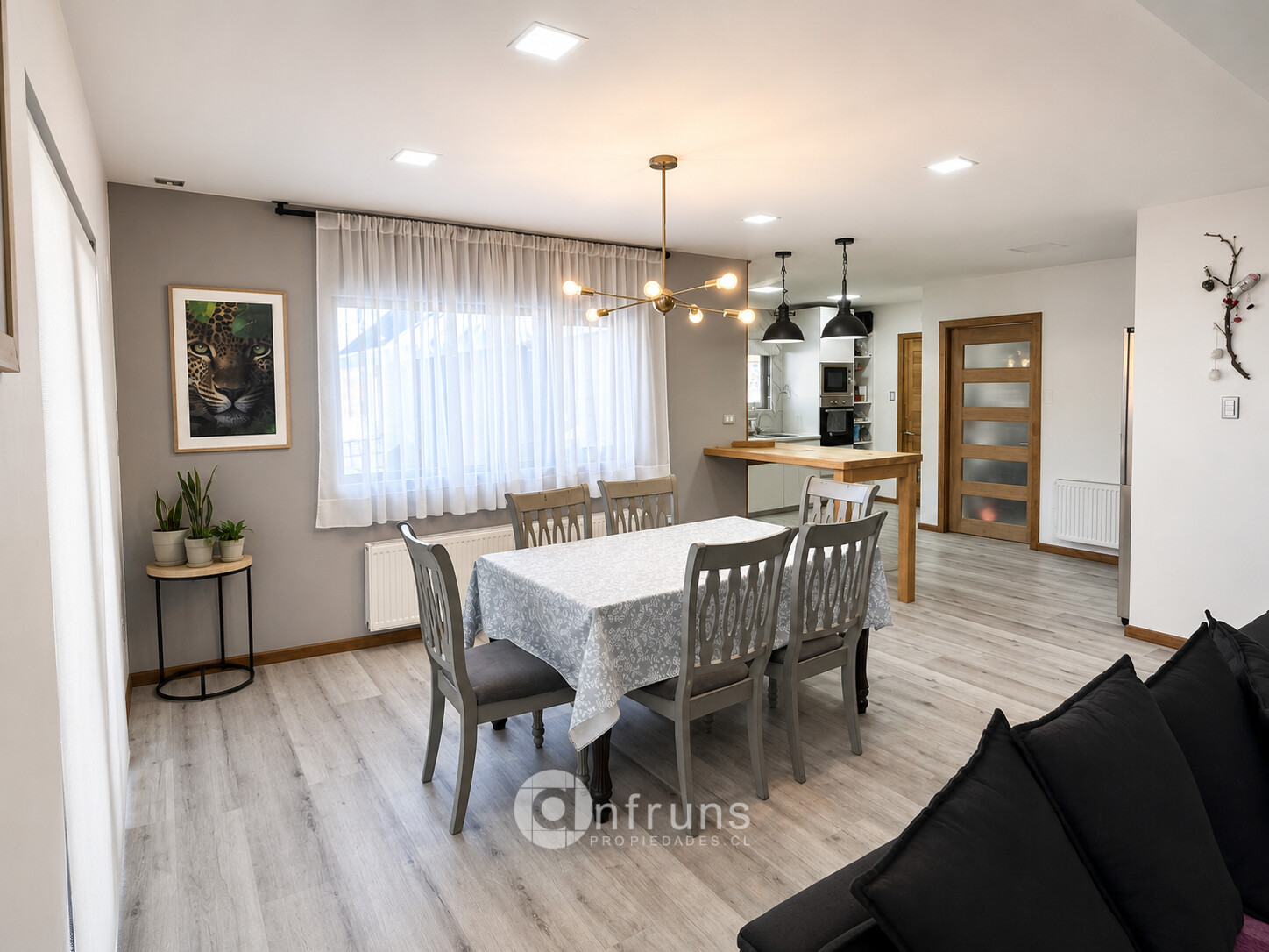 Casa en Venta en Coyhaique | 3 Dormitorios | 2 Baños | 169 m² | UF 8.000 - 3