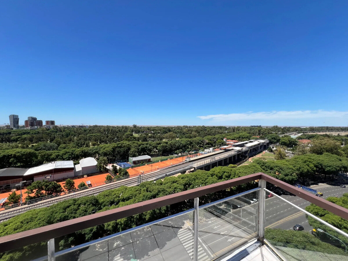 Venta De Departamento En Av. Libertador - 15