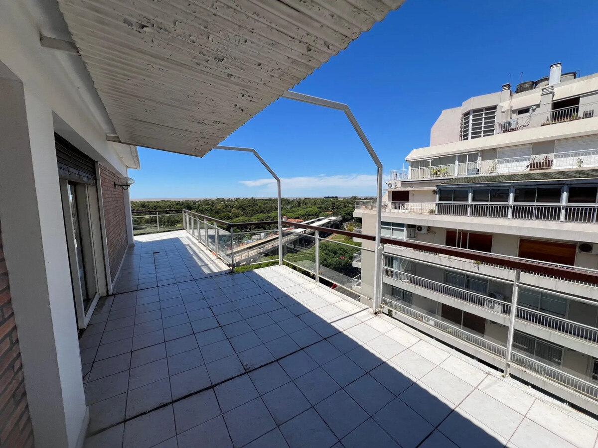 Venta De Departamento En Av. Libertador - 17