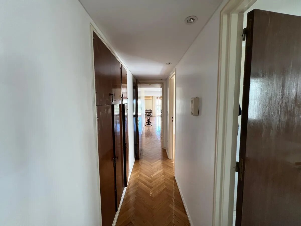 Venta De Departamento En Av. Libertador - 21