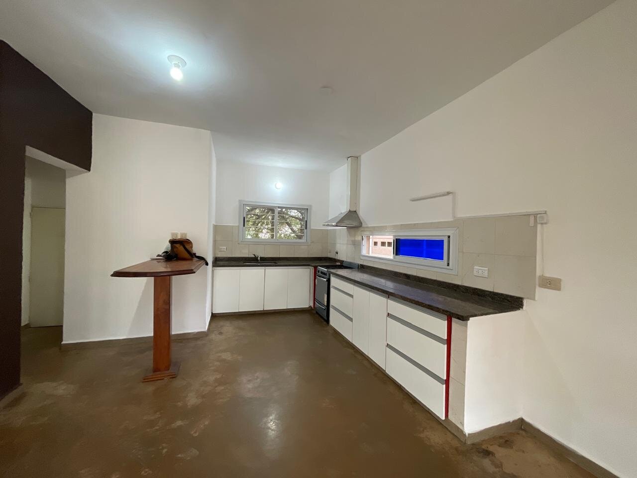CASA A MTS DE  ROTONDA UNQUILLO. EXCELENTE PROPIEDAD. 3 DORM - Imagen 13