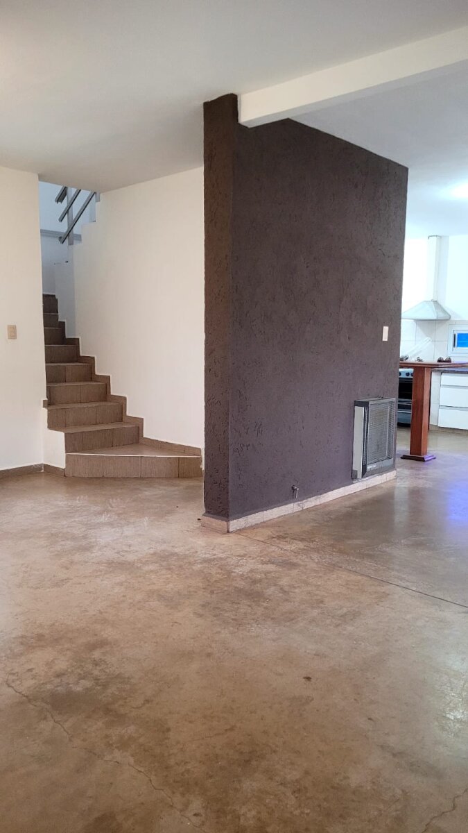 CASA A MTS DE  ROTONDA UNQUILLO. EXCELENTE PROPIEDAD. 3 DORM - Imagen 21