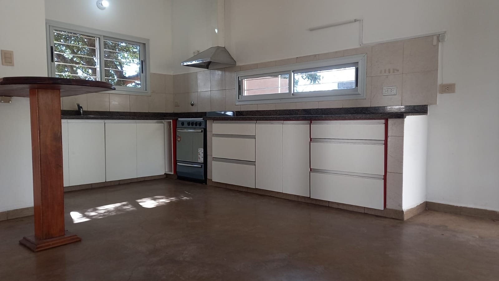 CASA A MTS DE  ROTONDA UNQUILLO. EXCELENTE PROPIEDAD. 3 DORM - Imagen 20