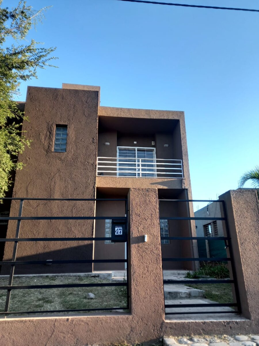 CASA A MTS DE  ROTONDA UNQUILLO. EXCELENTE PROPIEDAD. 3 DORM - Imagen 3