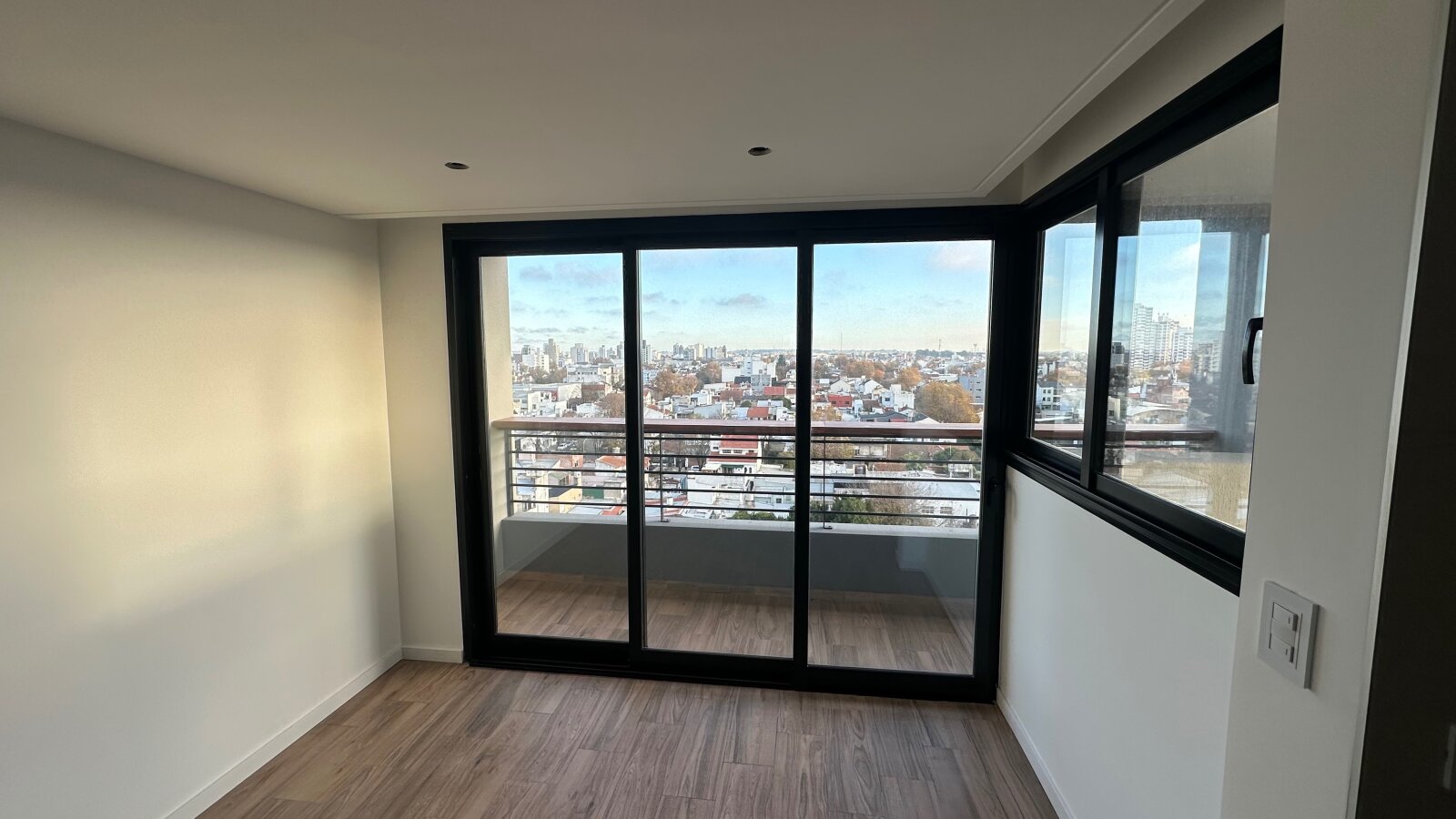 SEMIPISO 2 AMBIENTES A ESTRENAR AL FRENTE – PISO 8° – BARRIO SAN JOSÉ - 2